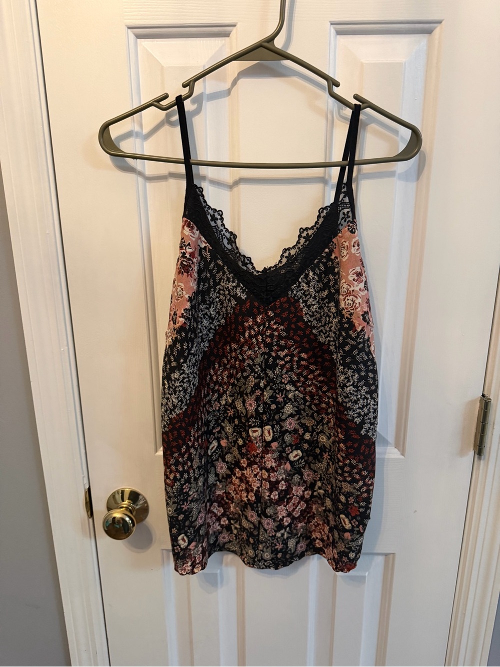 Maurices Floral Lace-Trim Cami in Black & Pink